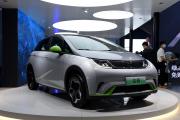 5万以内的新能源汽车推荐(比亚迪新能源5万左右的车型)
